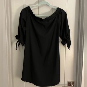 Black off the shoulders shift dress